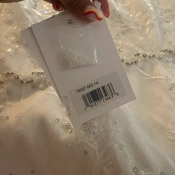 $538 NWT Mac Duggal 79337 Floral Embellished V-Neck Midi Size 14 - Picture 2 of 7